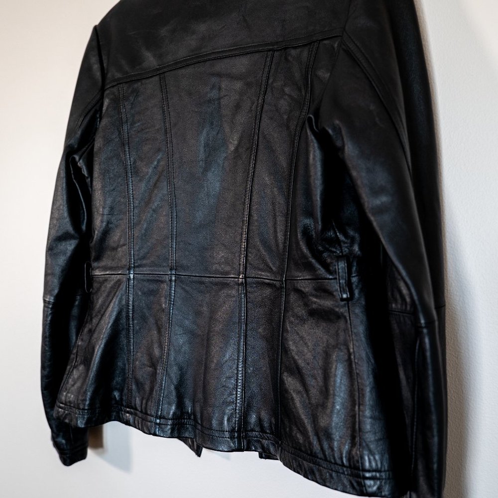 EUC Wilsons Leather Maxima Women's Jacket - Size M - Picture 7 of 15